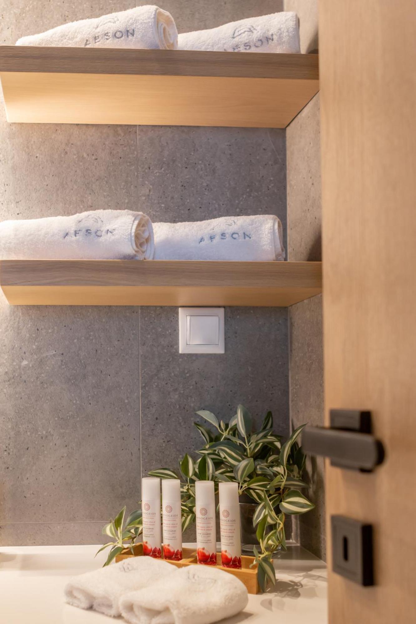 Aeson Premium Living Aparthotel Volos Exterior foto